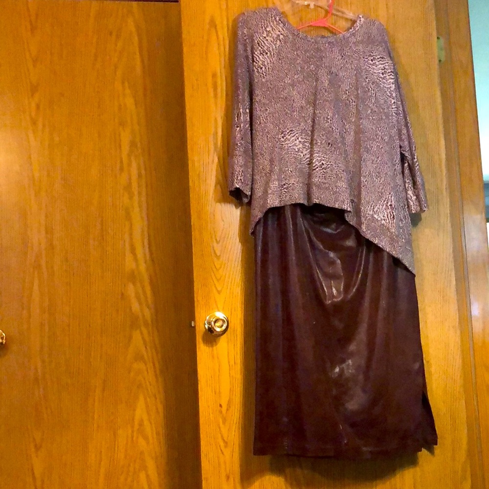 Skirt set.  Top:  mottled mahogany brown.  Skirt:  shiny mahogany brown.